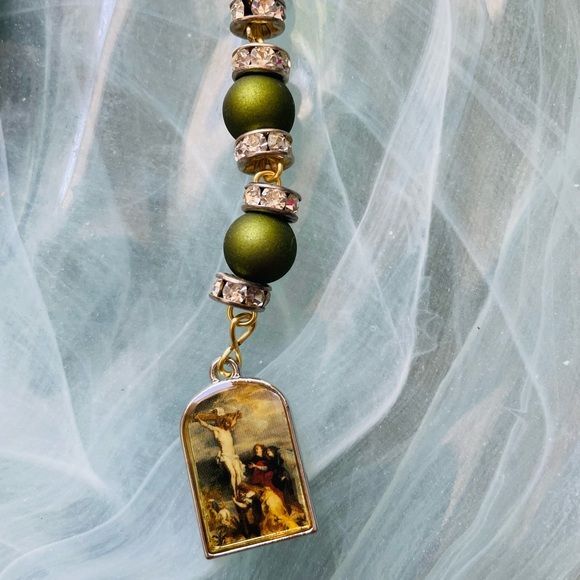 SOLD Rosary Heirloom decade green and Crystal handcrafted one of a kind - Picture 5 of 8